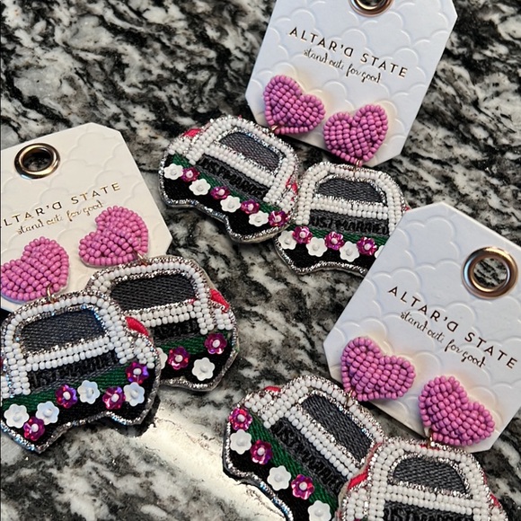 Just Married Earrings - Picture 2 of 2